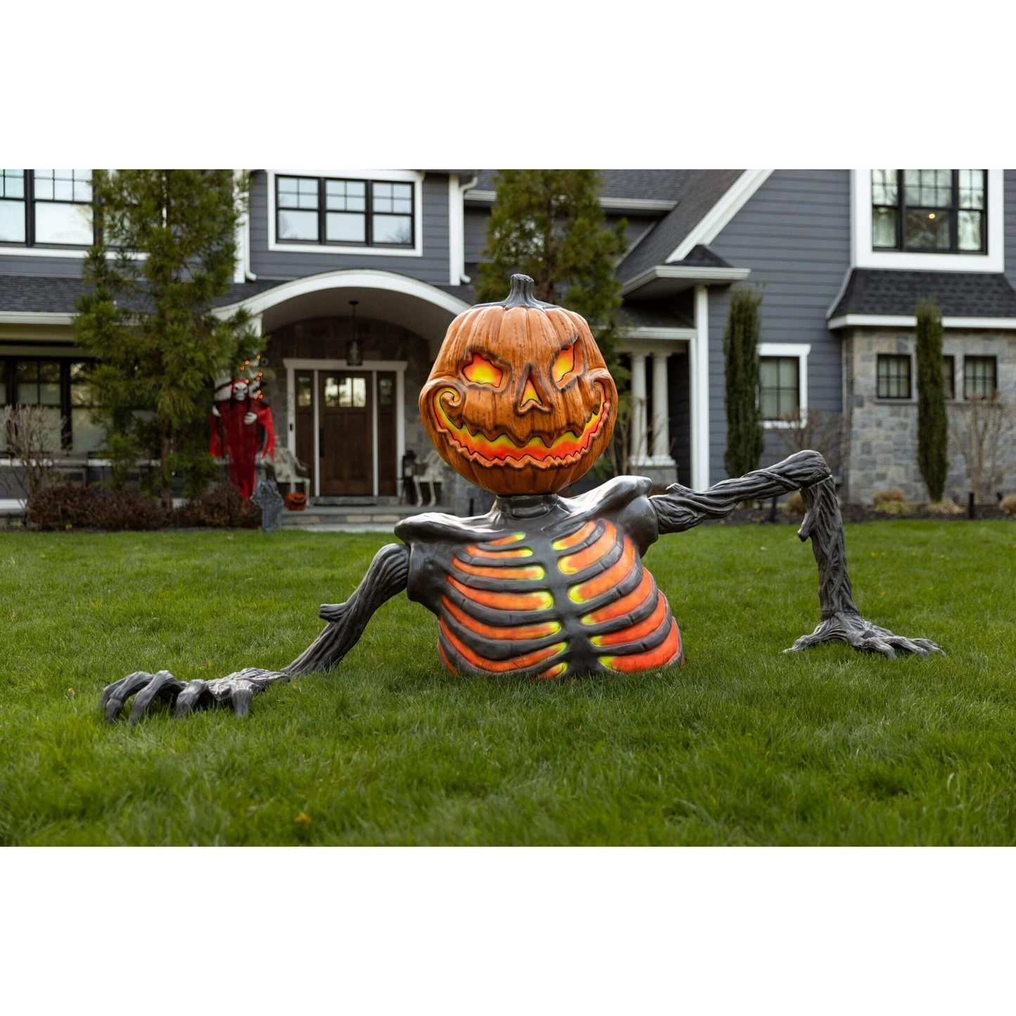 Early Bird Halloween Special – Massive Skeleton with Glowing Eyes & Spooky Sound🎃